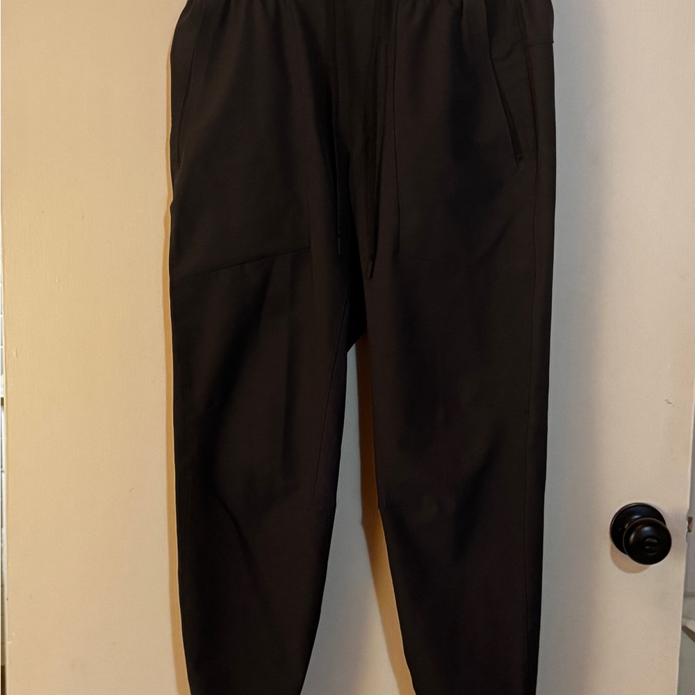 Lululemon Men’s License to Train Jogger